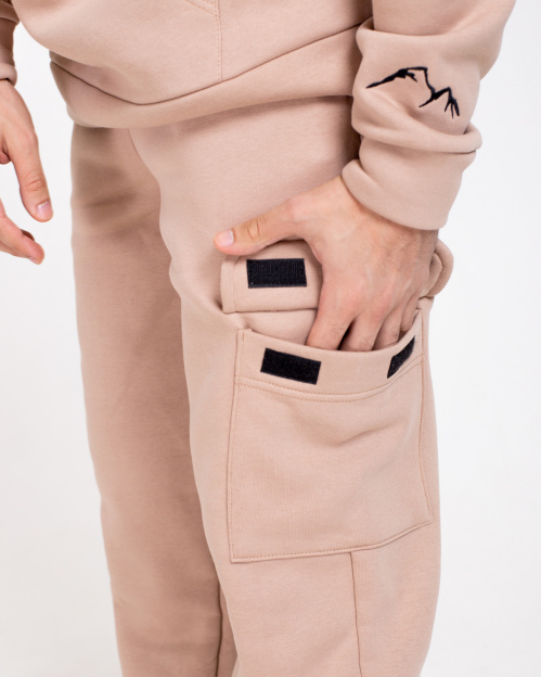 verko0 (224 of 701) verko0 (224 of 701)